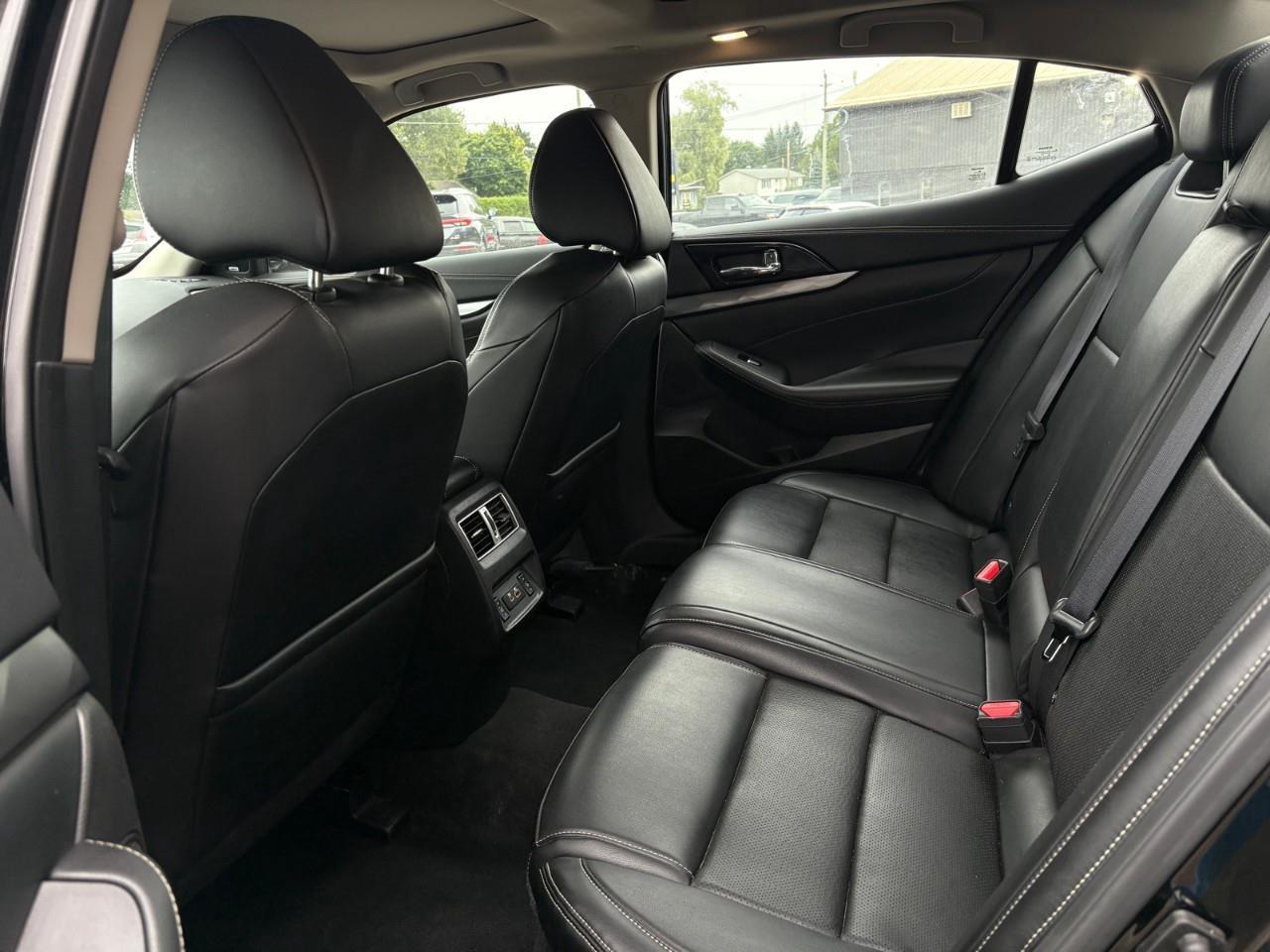 2023 Nissan Maxima SL 4dr Sedan Photo