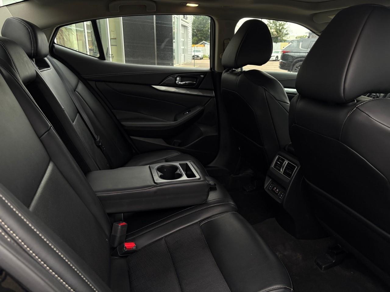 2023 Nissan Maxima SL 4dr Sedan Photo