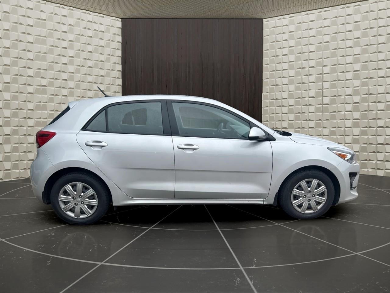 2022 Kia Rio  Photo4