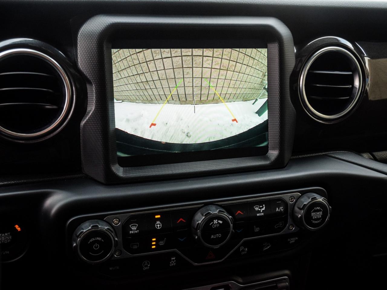 2021 Jeep WRANGLER UNLIMITED Sahara 4dr 4x4 Photo