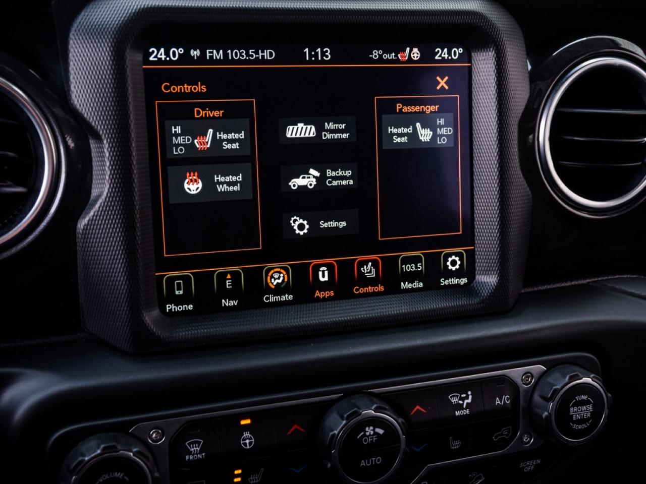 2021 Jeep WRANGLER UNLIMITED Sahara 4dr 4x4 Photo