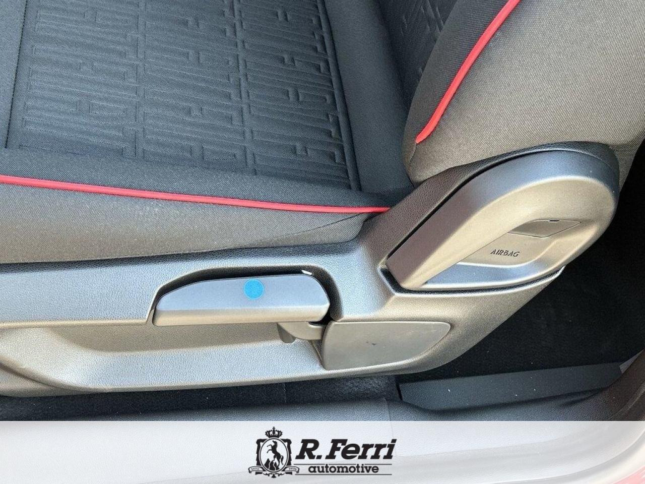 2025 Fiat 500E Base 2dr Hatchback Photo