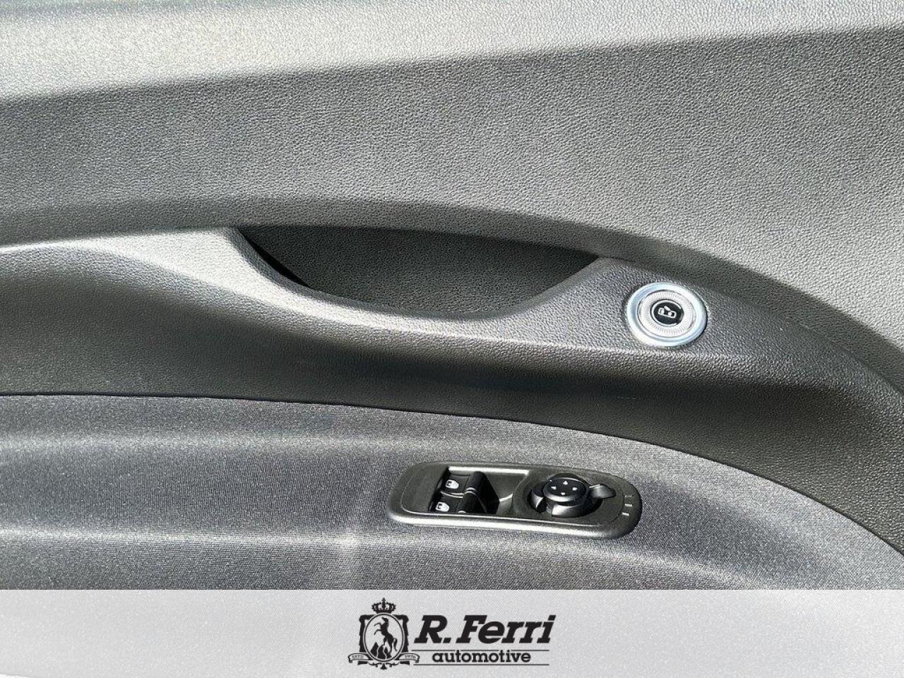 2025 Fiat 500E Base 2dr Hatchback Photo