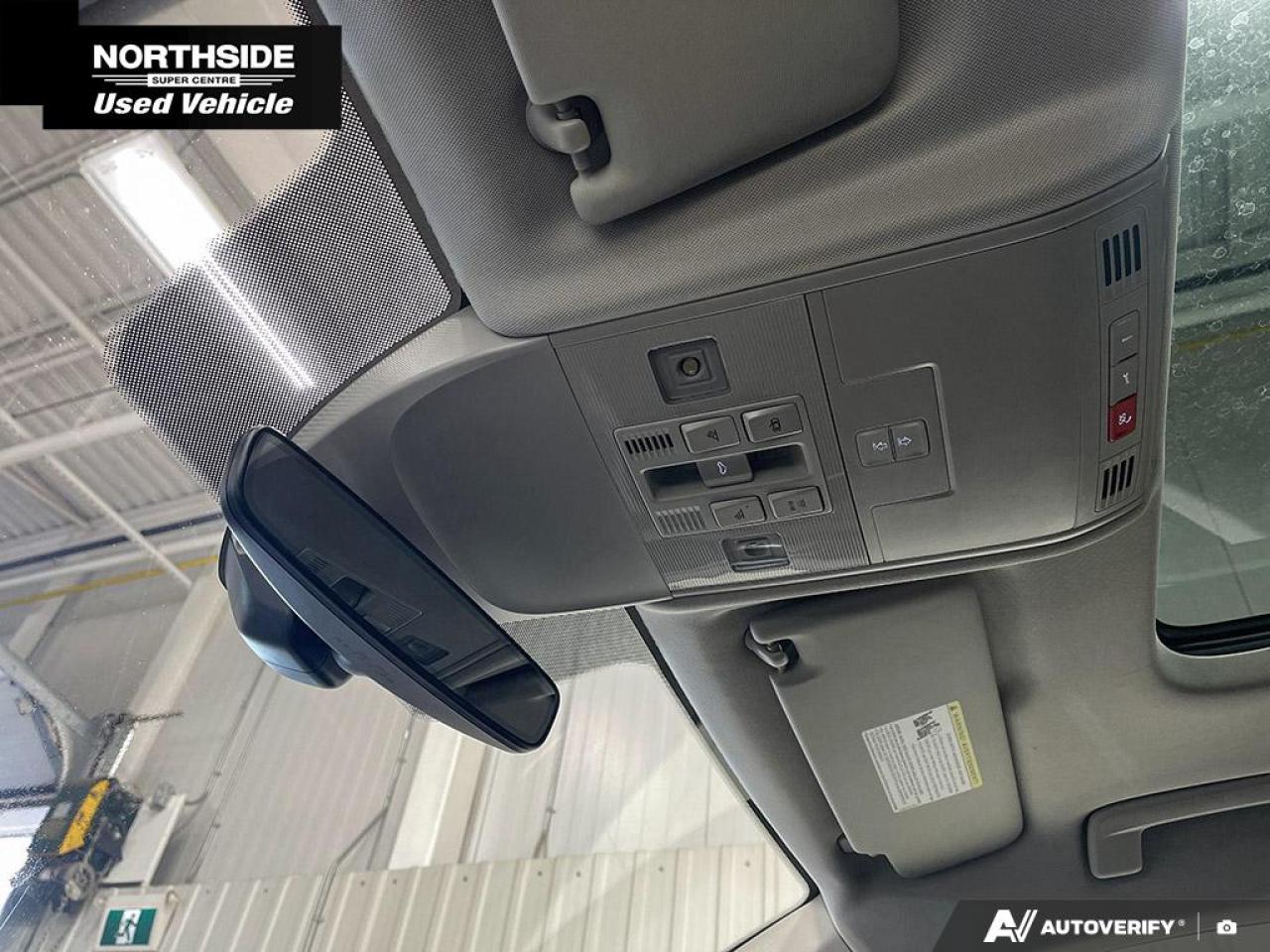 2023 Volkswagen Taos Comfortline 4dr Front-Wheel Drive Photo