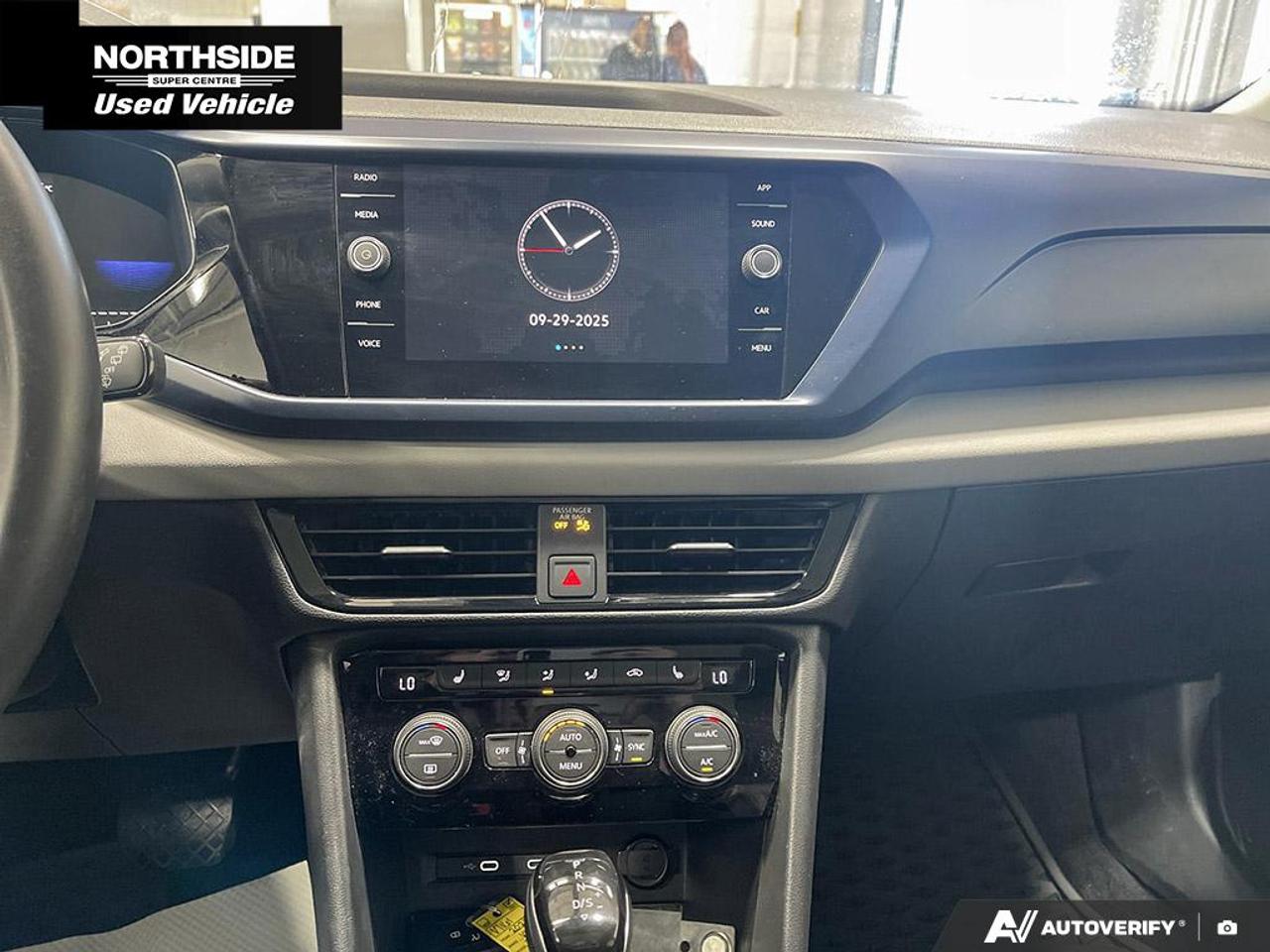 2023 Volkswagen Taos Comfortline 4dr Front-Wheel Drive Photo