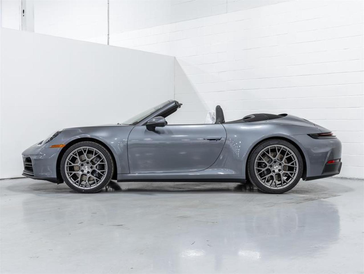 2025 Porsche 911  Photo