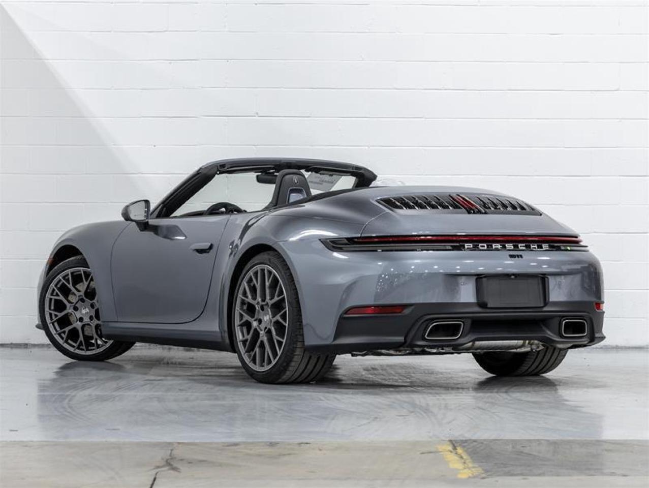 2025 Porsche 911  Photo