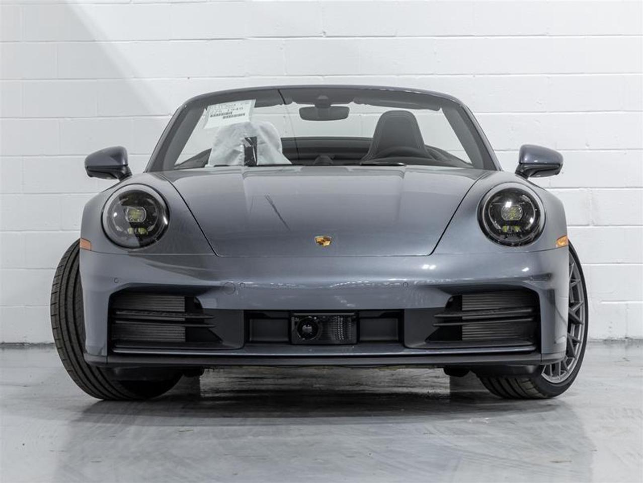 2025 Porsche 911  Photo3