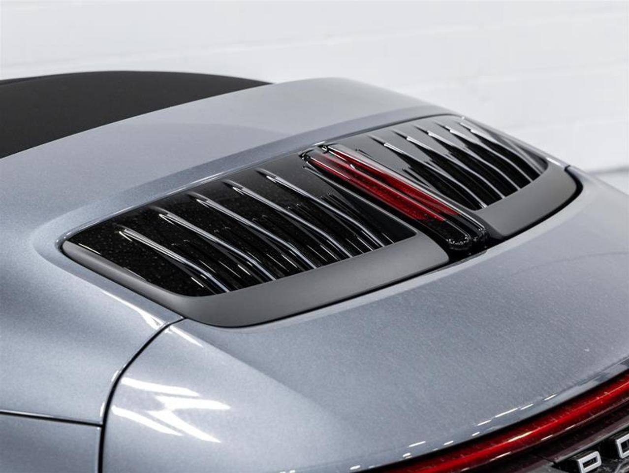 2025 Porsche 911  Photo