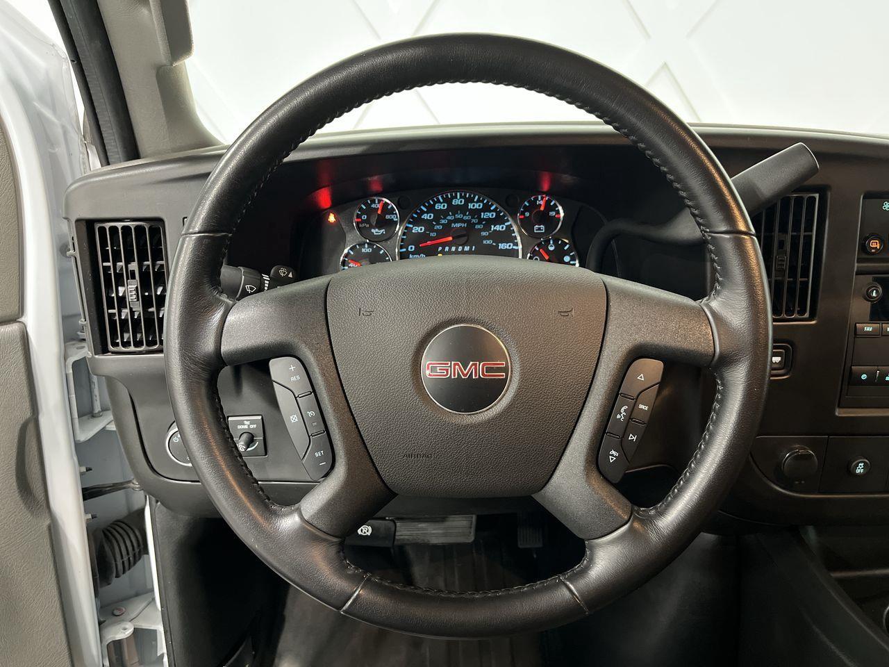 2022 GMC Savana 2500  Photo