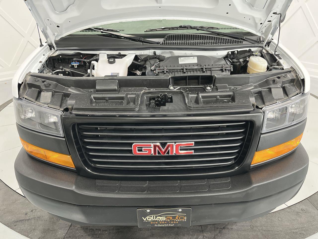 2022 GMC Savana 2500  Photo