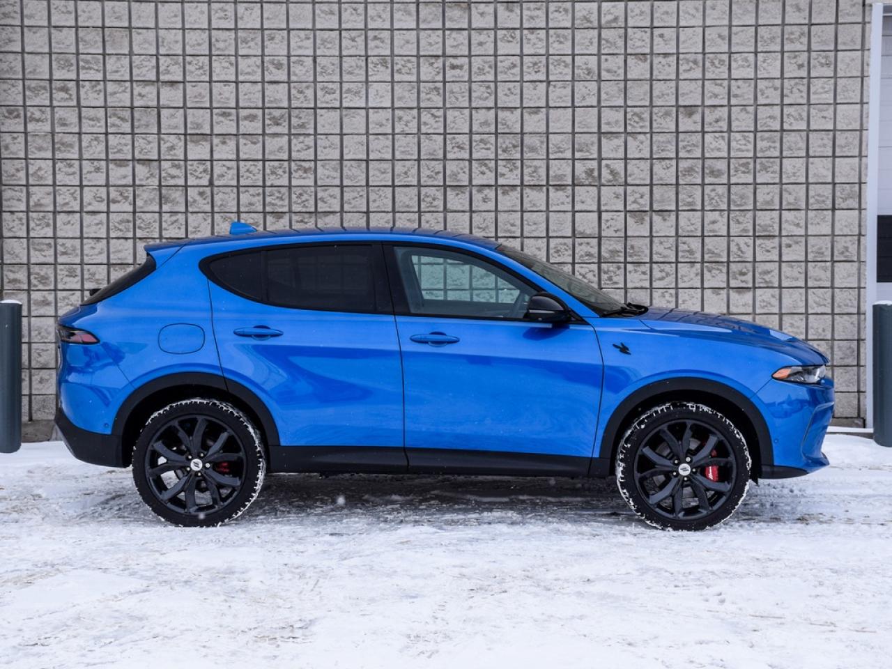 2023 Dodge Hornet GT 4dr All-Wheel Drive Photo2