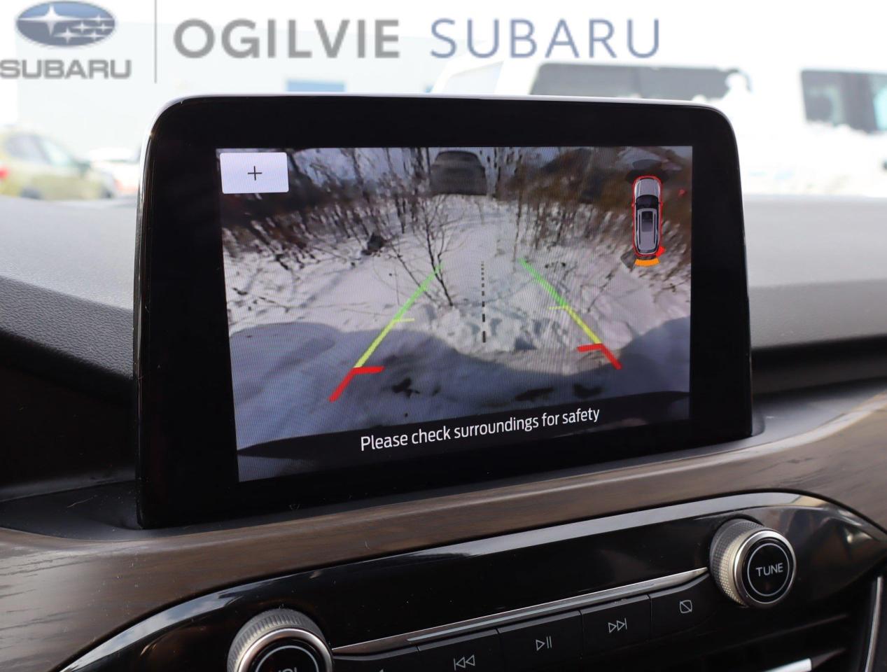 2020 Ford Escape Titanium Hybrid 4dr Front-Wheel Drive Photo