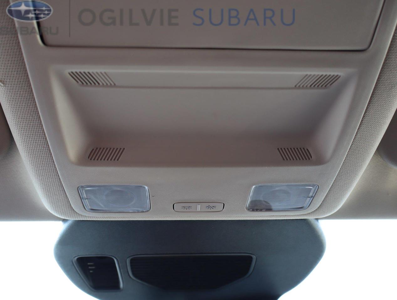 2020 Ford Escape Titanium Hybrid 4dr Front-Wheel Drive Photo