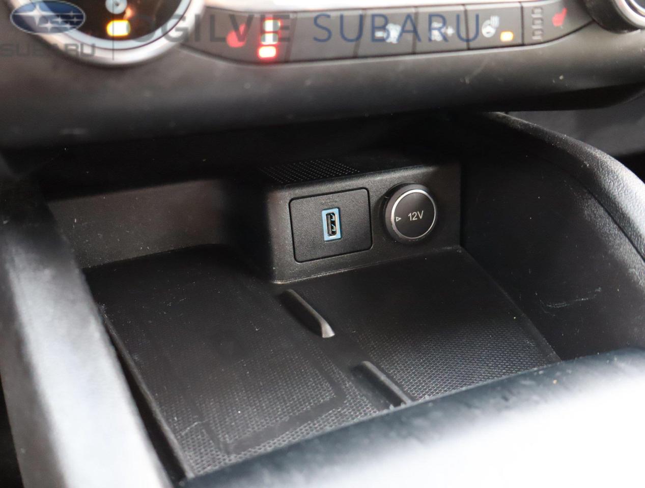 2020 Ford Escape Titanium Hybrid 4dr Front-Wheel Drive Photo