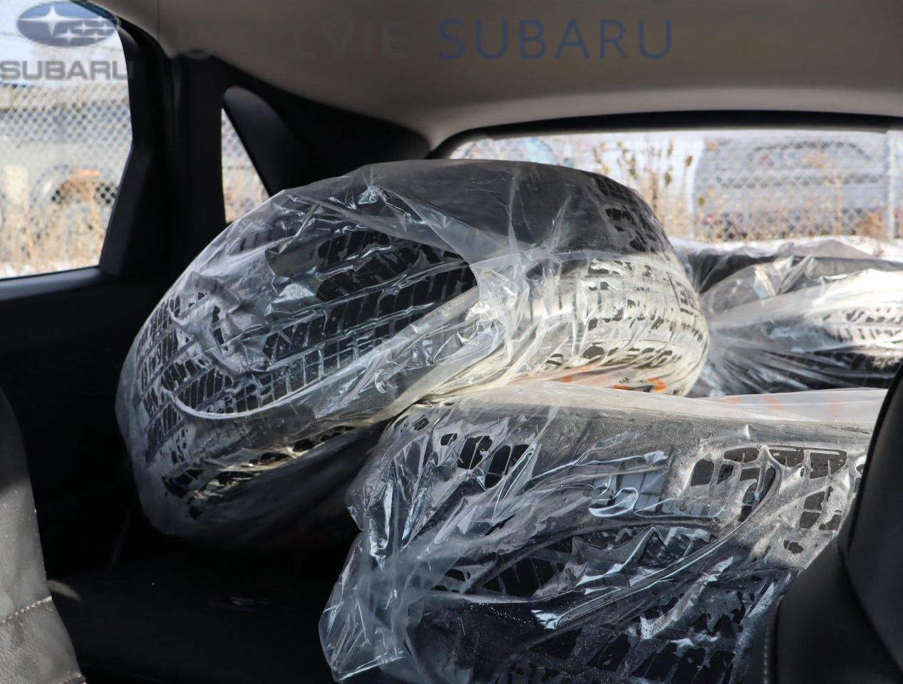 2020 Ford Escape Titanium Hybrid 4dr Front-Wheel Drive Photo