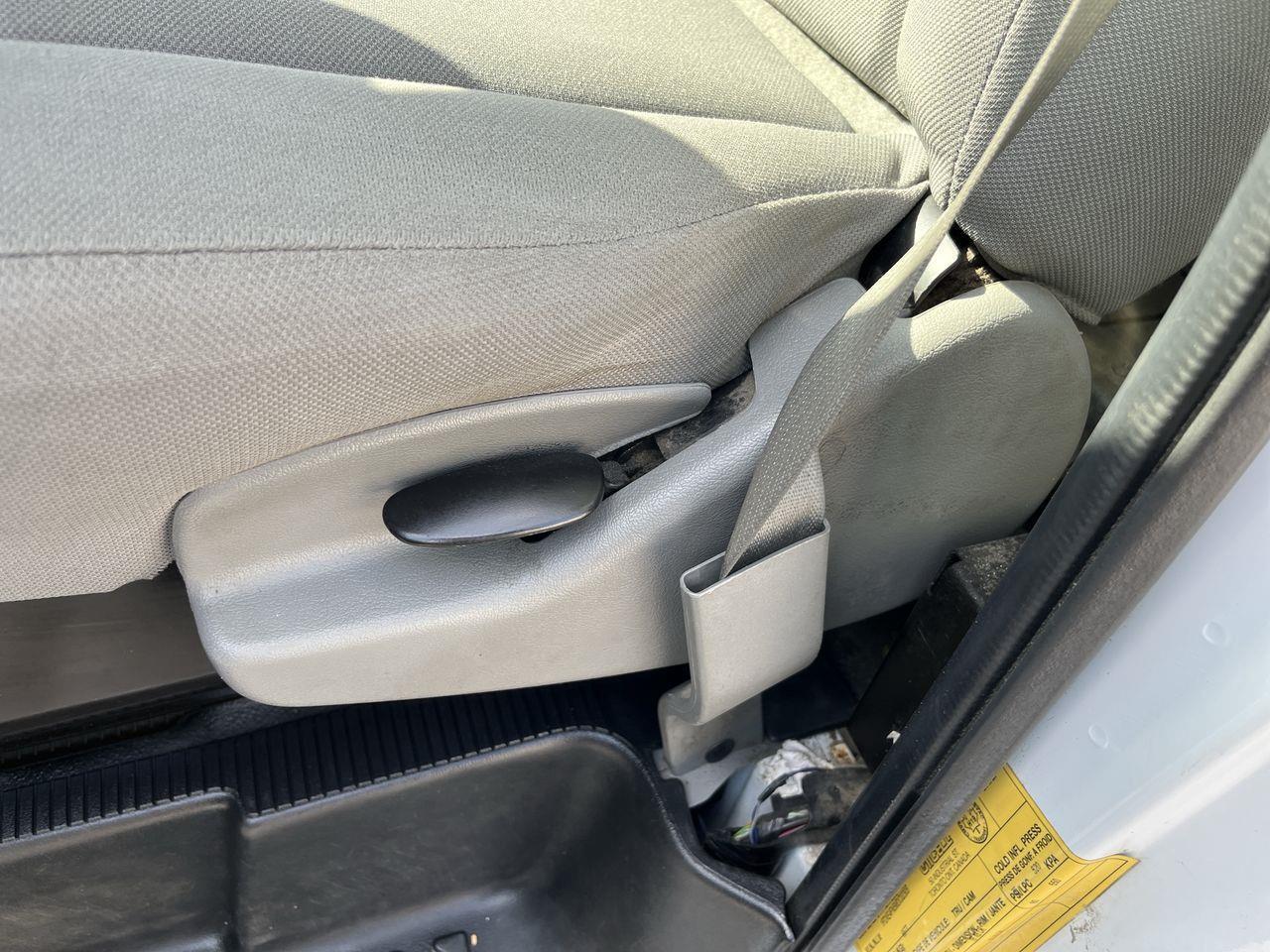 2021 Ford E-450  Photo