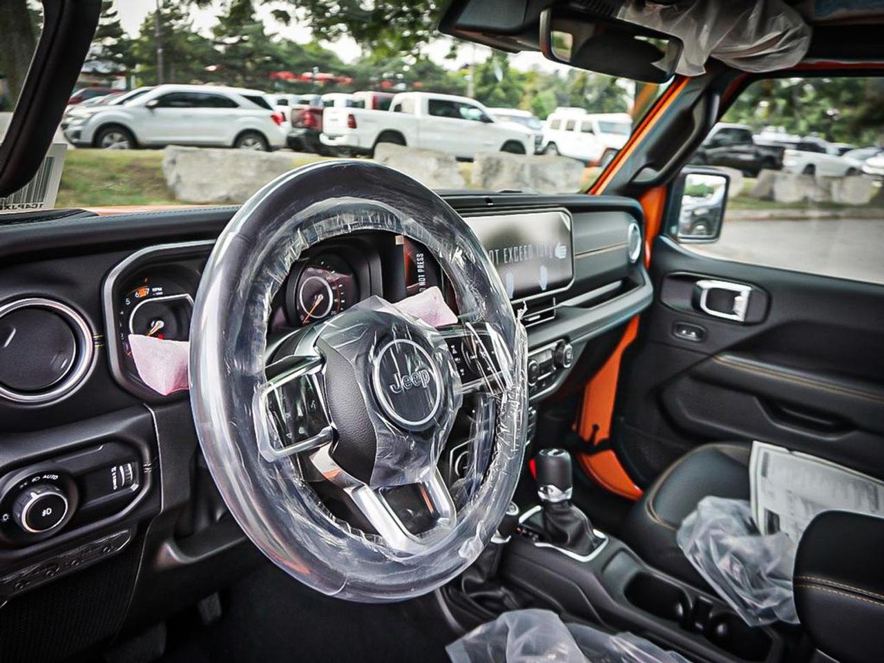 2025 Jeep Wrangler  Photo