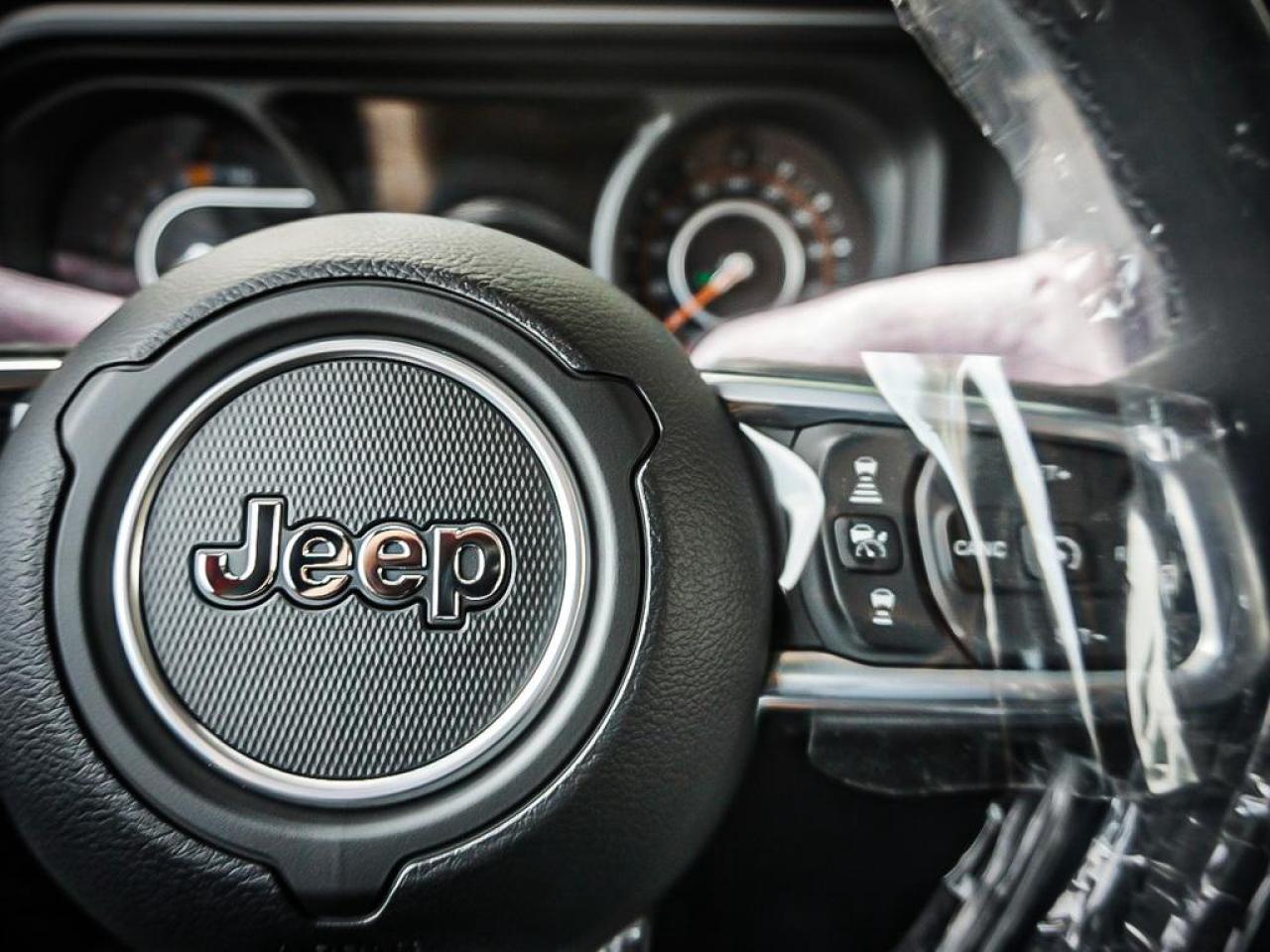 2025 Jeep Wrangler  Photo