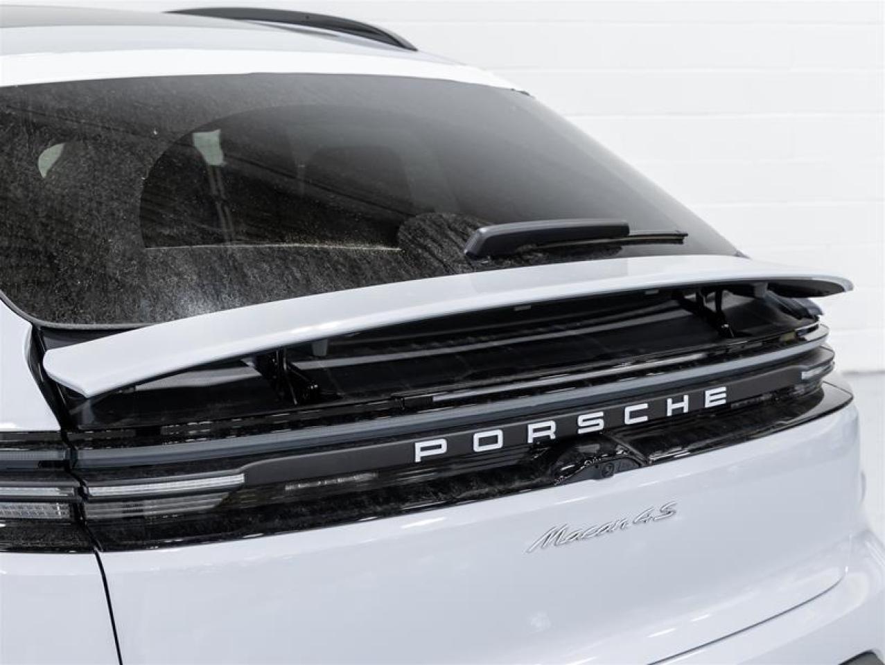 2025 Porsche Macan  Photo