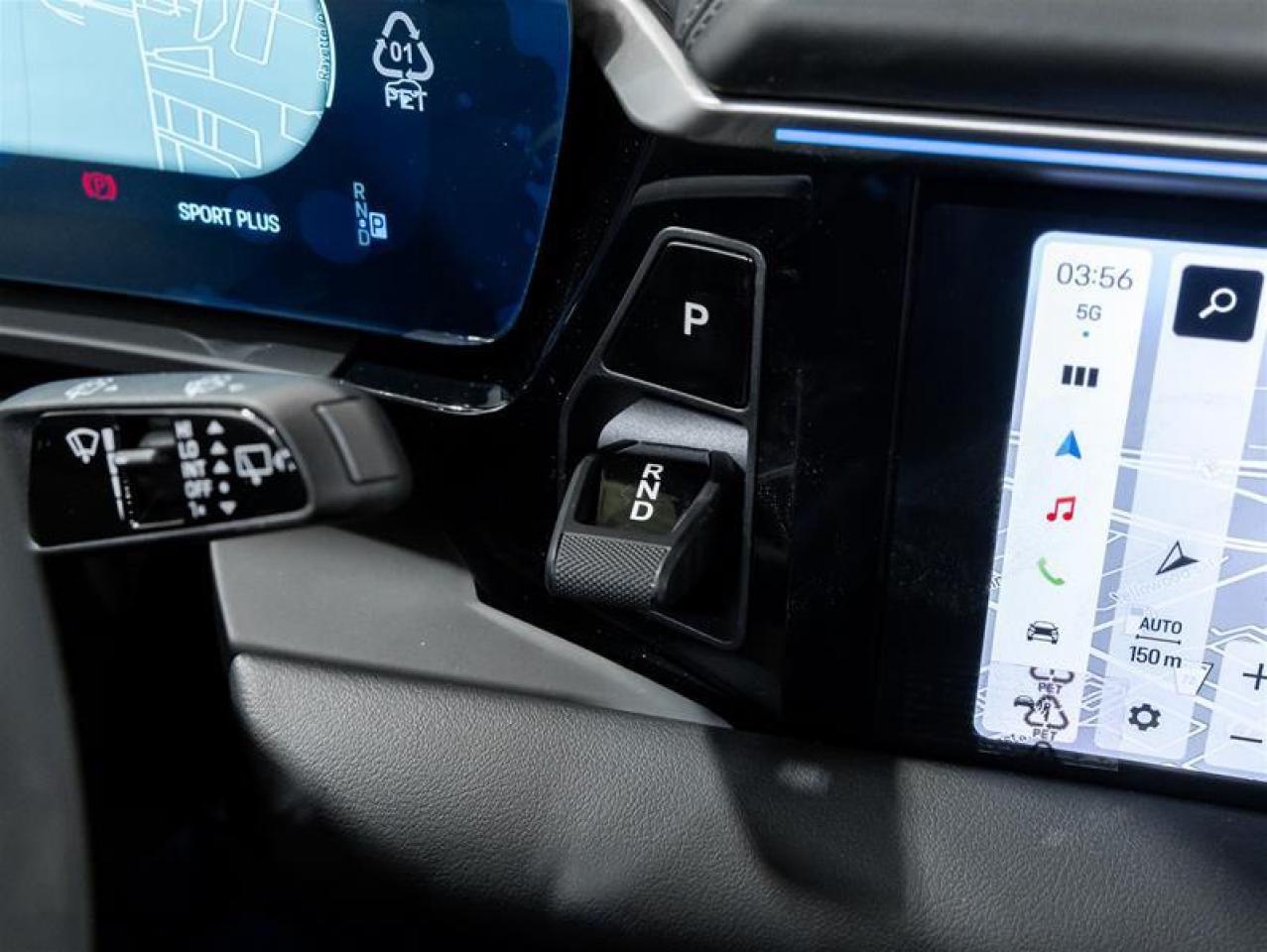 2025 Porsche Macan  Photo