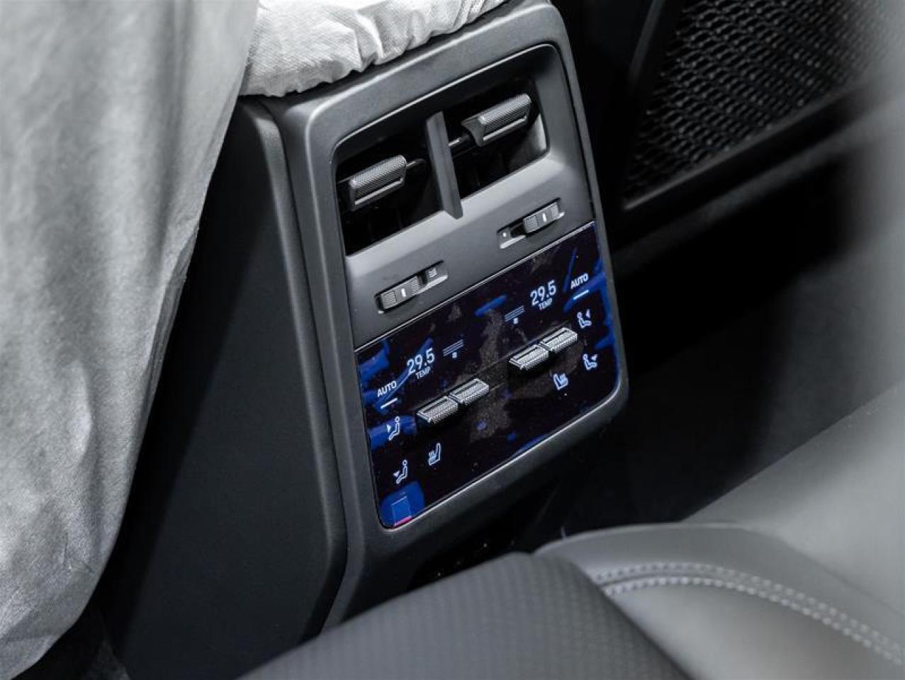 2025 Porsche Macan  Photo