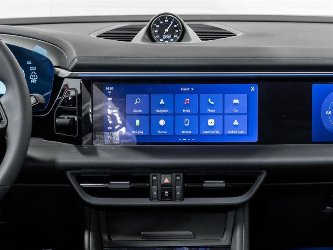 2025 Porsche Macan  Photo