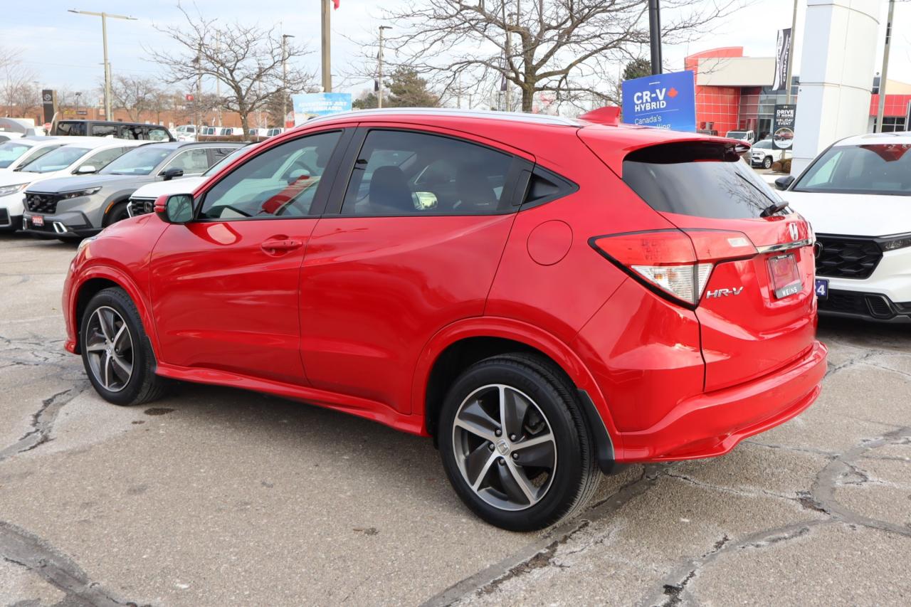 2022 Honda HR-V Touring 4dr All-Wheel Drive Photo2