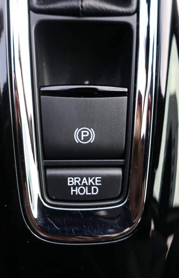 2022 Honda HR-V Touring 4dr All-Wheel Drive Photo