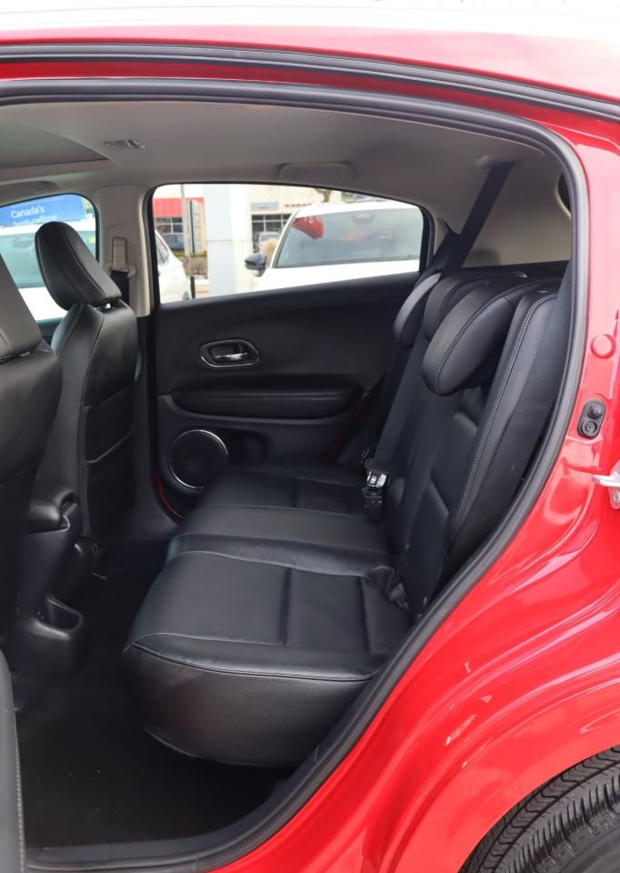 2022 Honda HR-V Touring 4dr All-Wheel Drive Photo