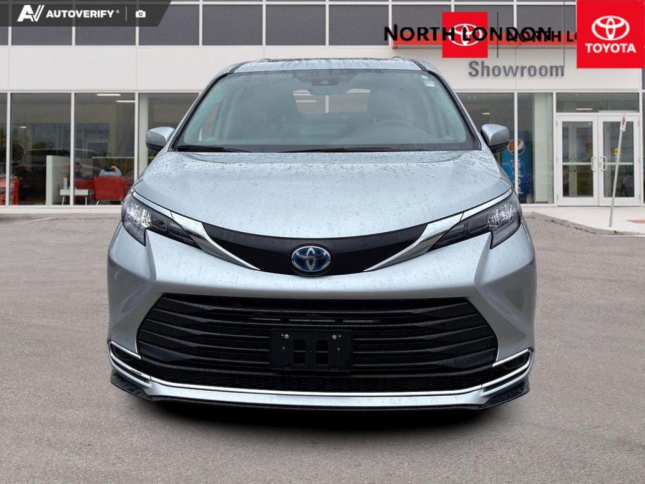 2024 Toyota Sienna  Photo