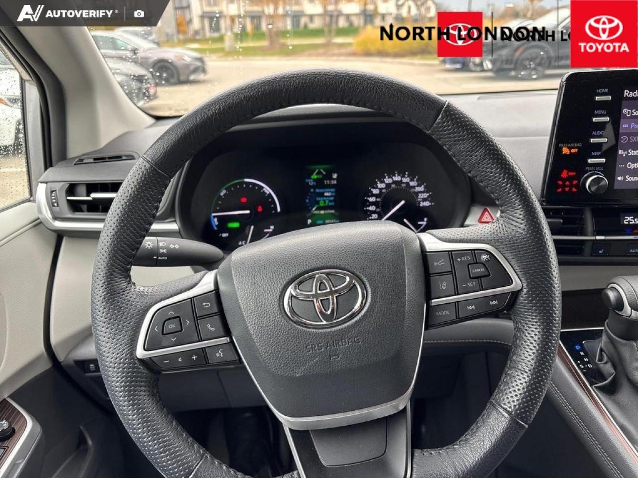 2024 Toyota Sienna  Photo