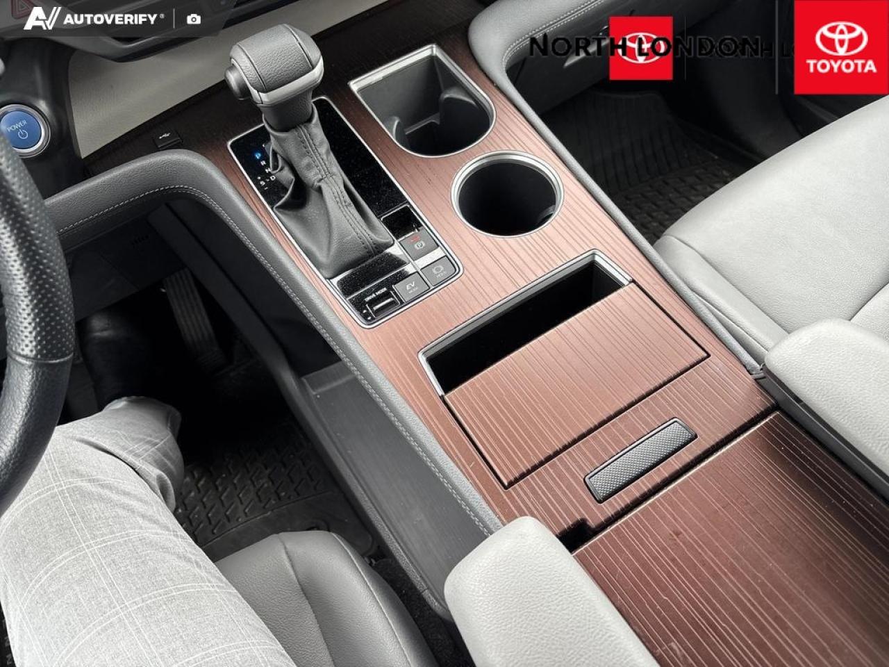 2024 Toyota Sienna  Photo