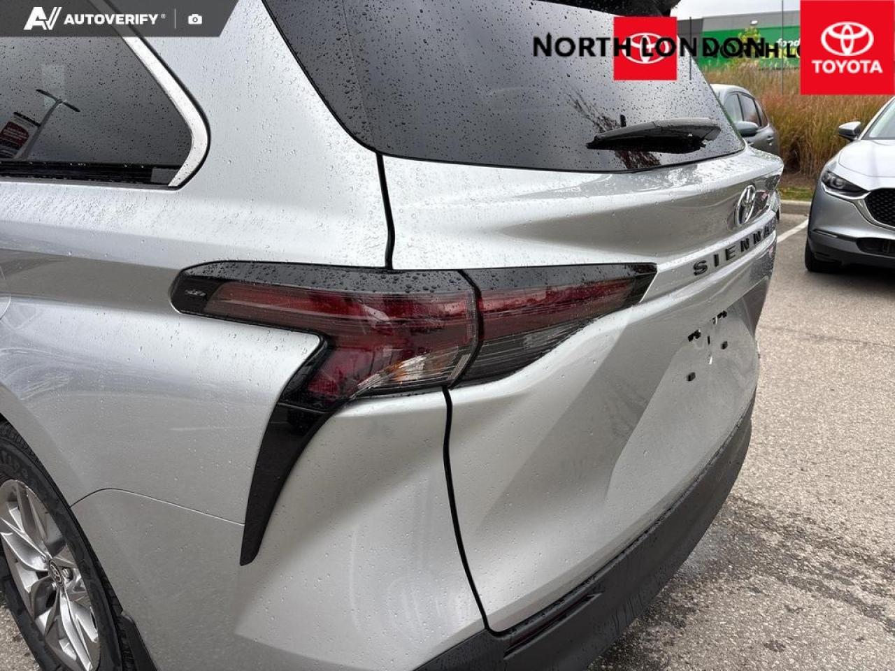 2024 Toyota Sienna  Photo