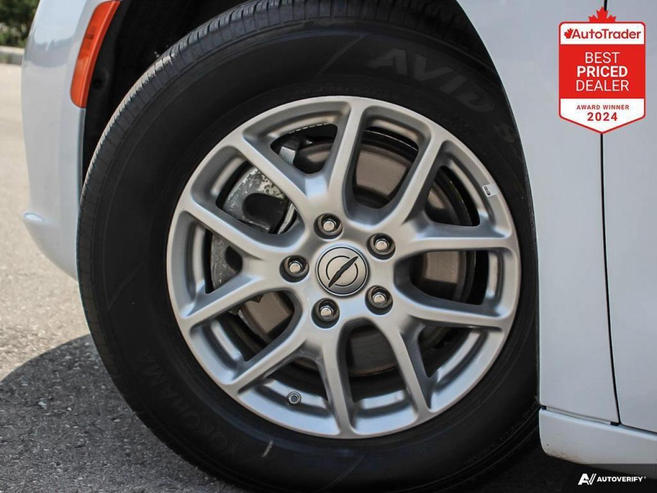 2024 Chrysler Pacifica Touring-L Front-Wheel Drive Passenger Van Photo