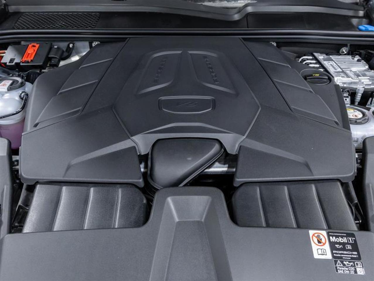 2025 Porsche Cayenne  Photo