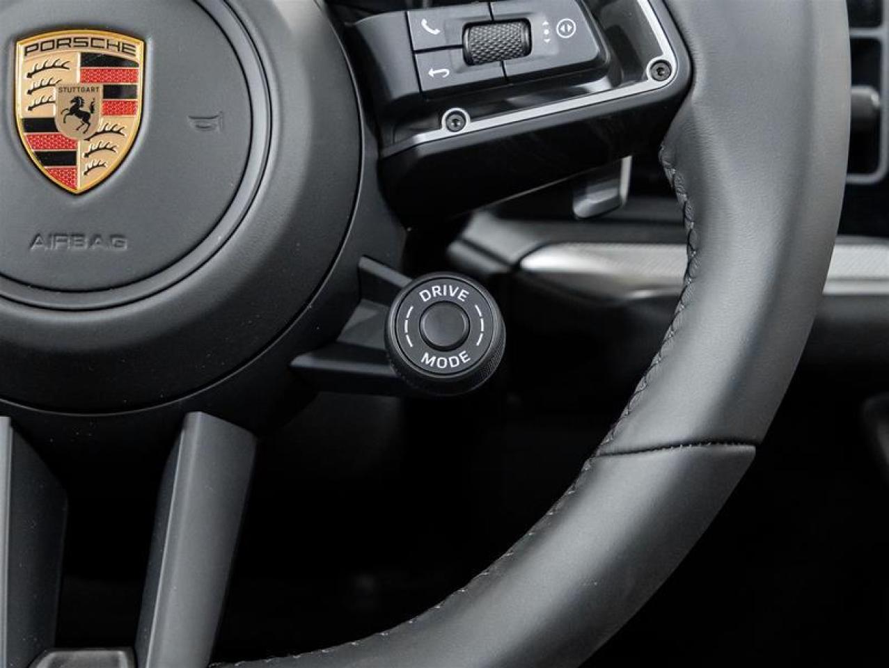 2025 Porsche Cayenne  Photo