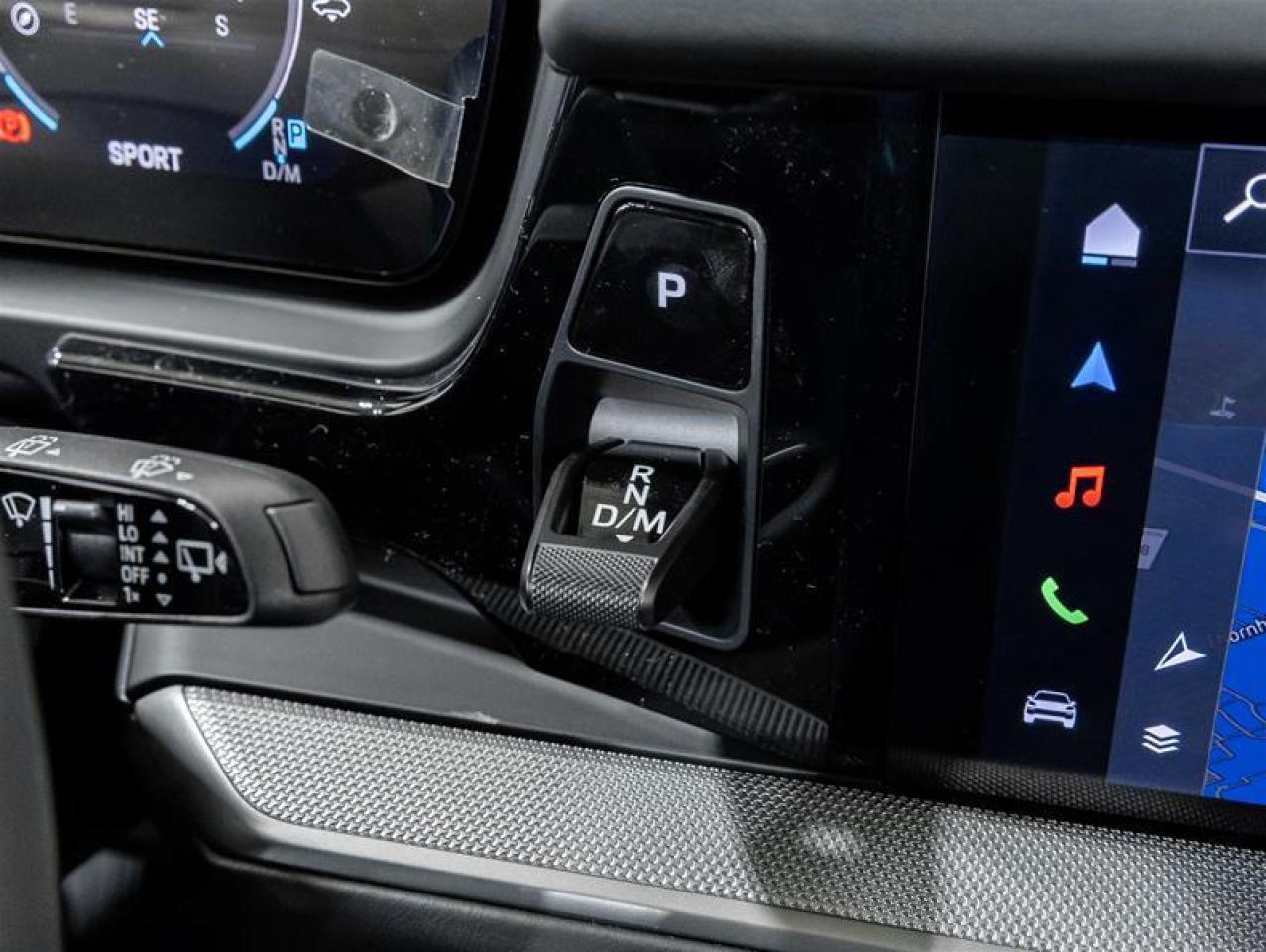 2025 Porsche Cayenne  Photo