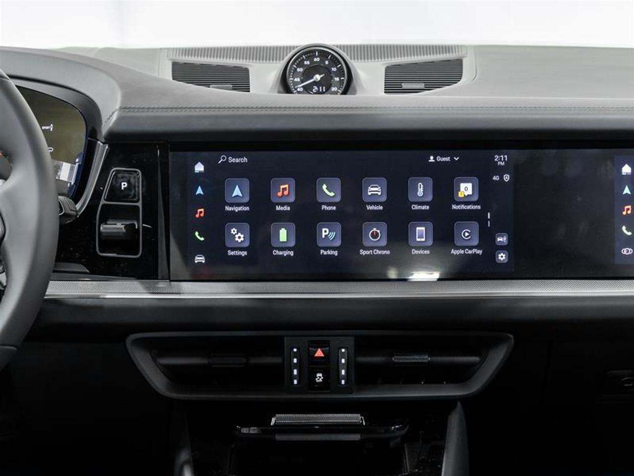 2025 Porsche Cayenne  Photo