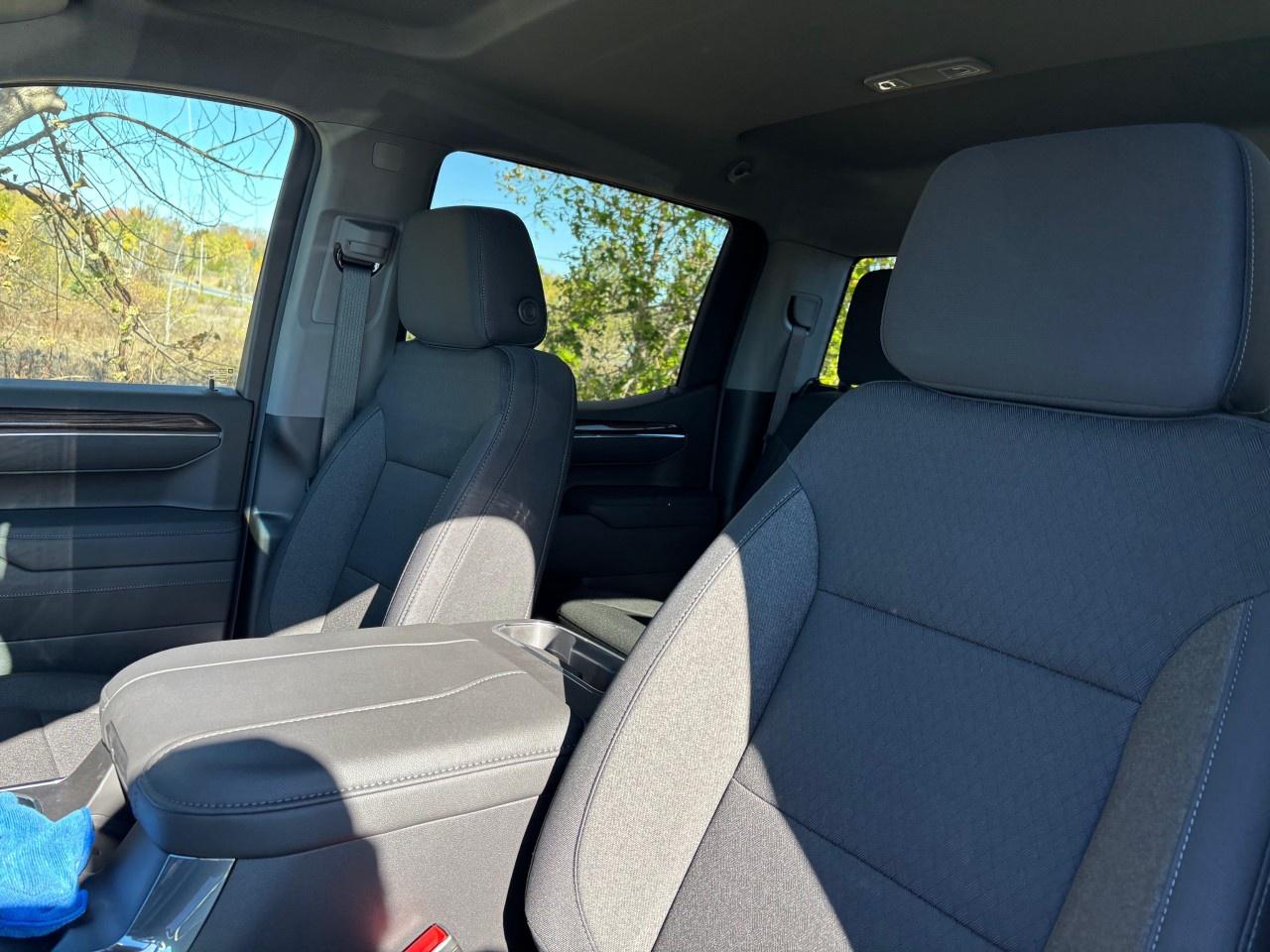 2026 Chevrolet Silverado 1500 Crew Cab Standard Box 4-Wheel Drive LT Trail Boss Photo4