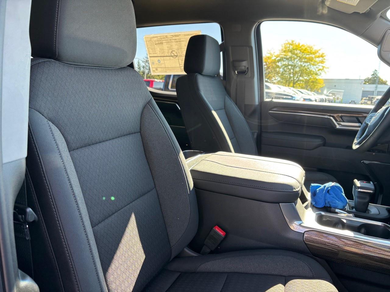 2026 Chevrolet Silverado 1500 Crew Cab Standard Box 4-Wheel Drive LT Trail Boss Photo