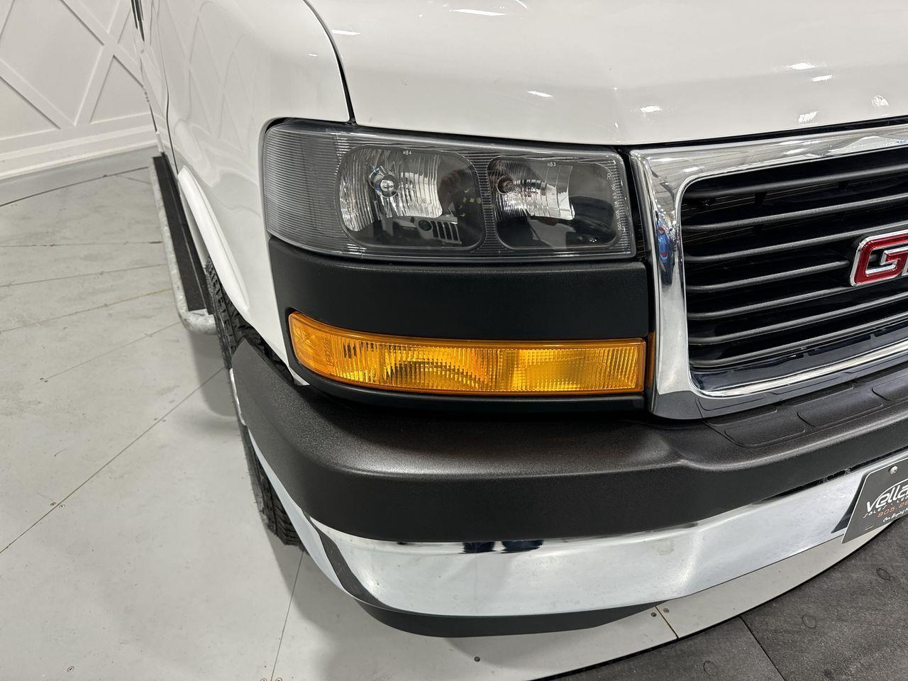 2021 GMC Savana 2500  Photo