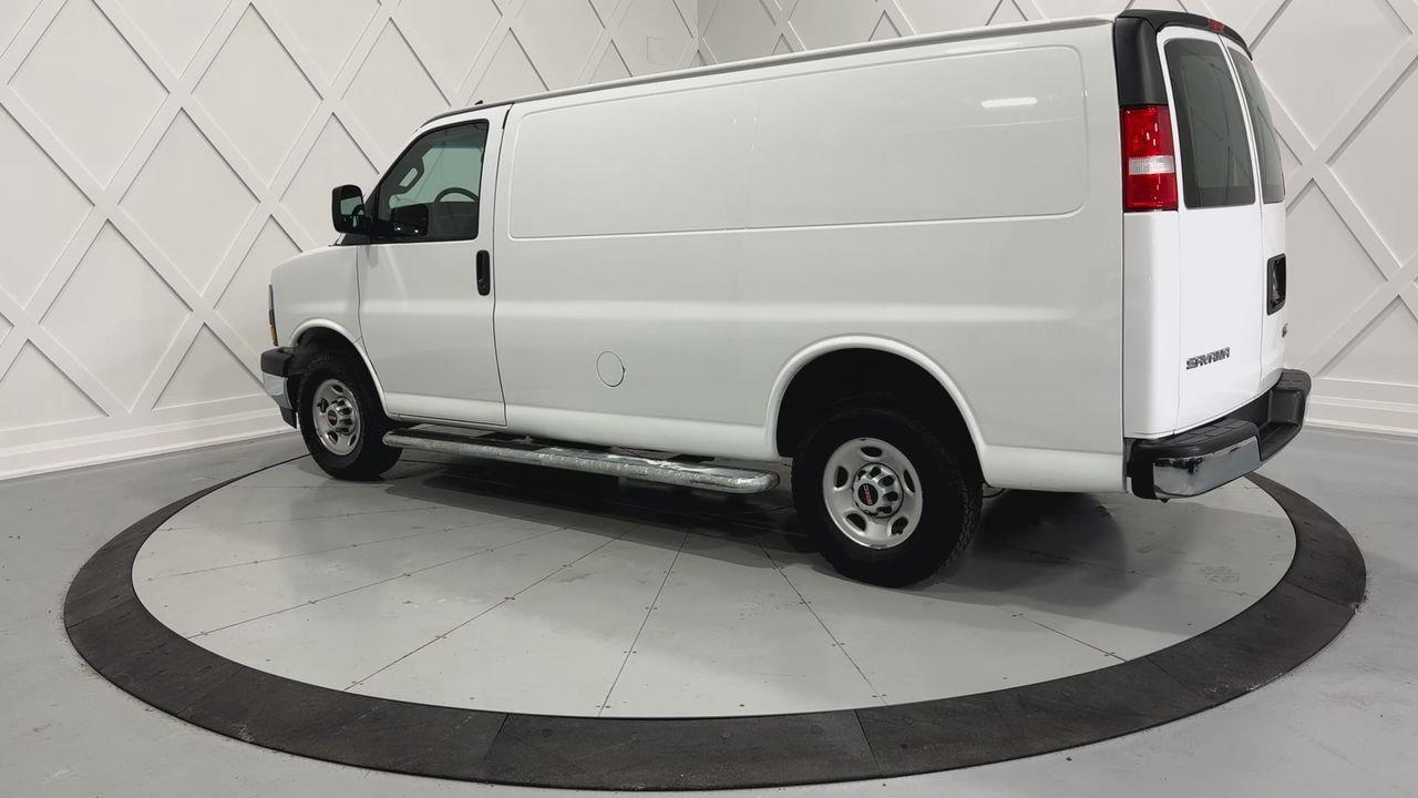 2021 GMC Savana 2500  Photo