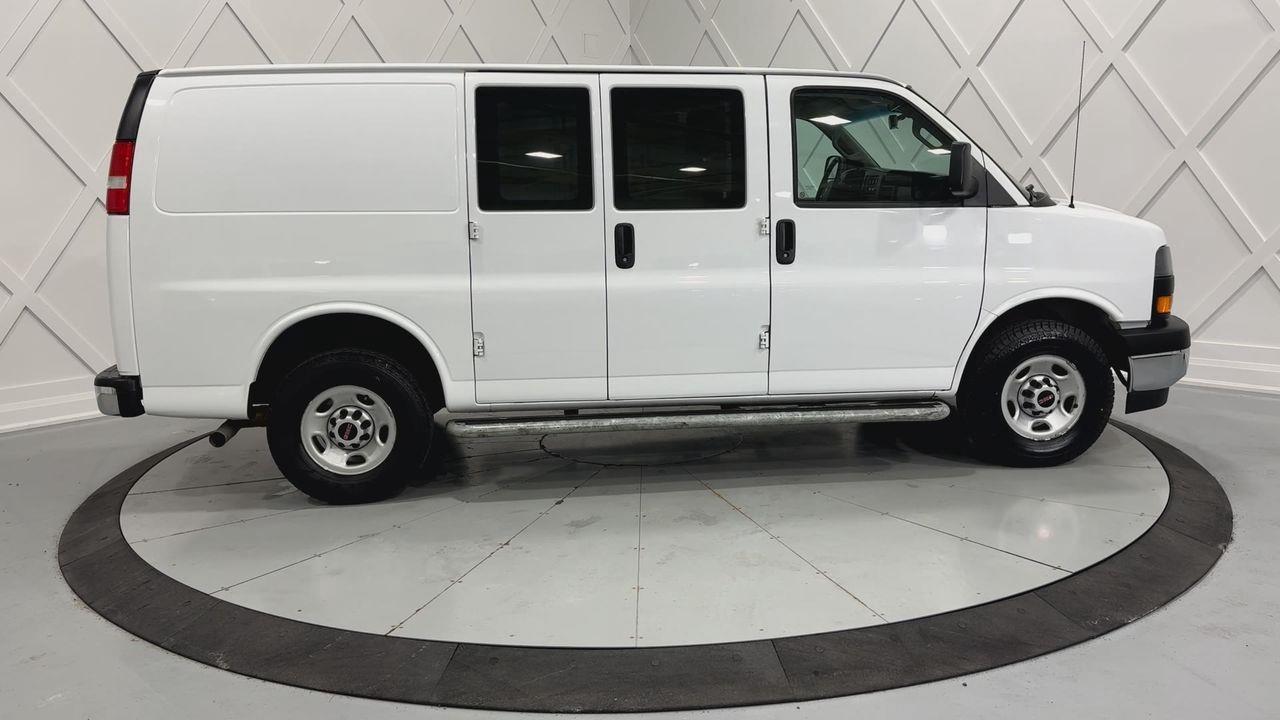 2021 GMC Savana 2500  Photo