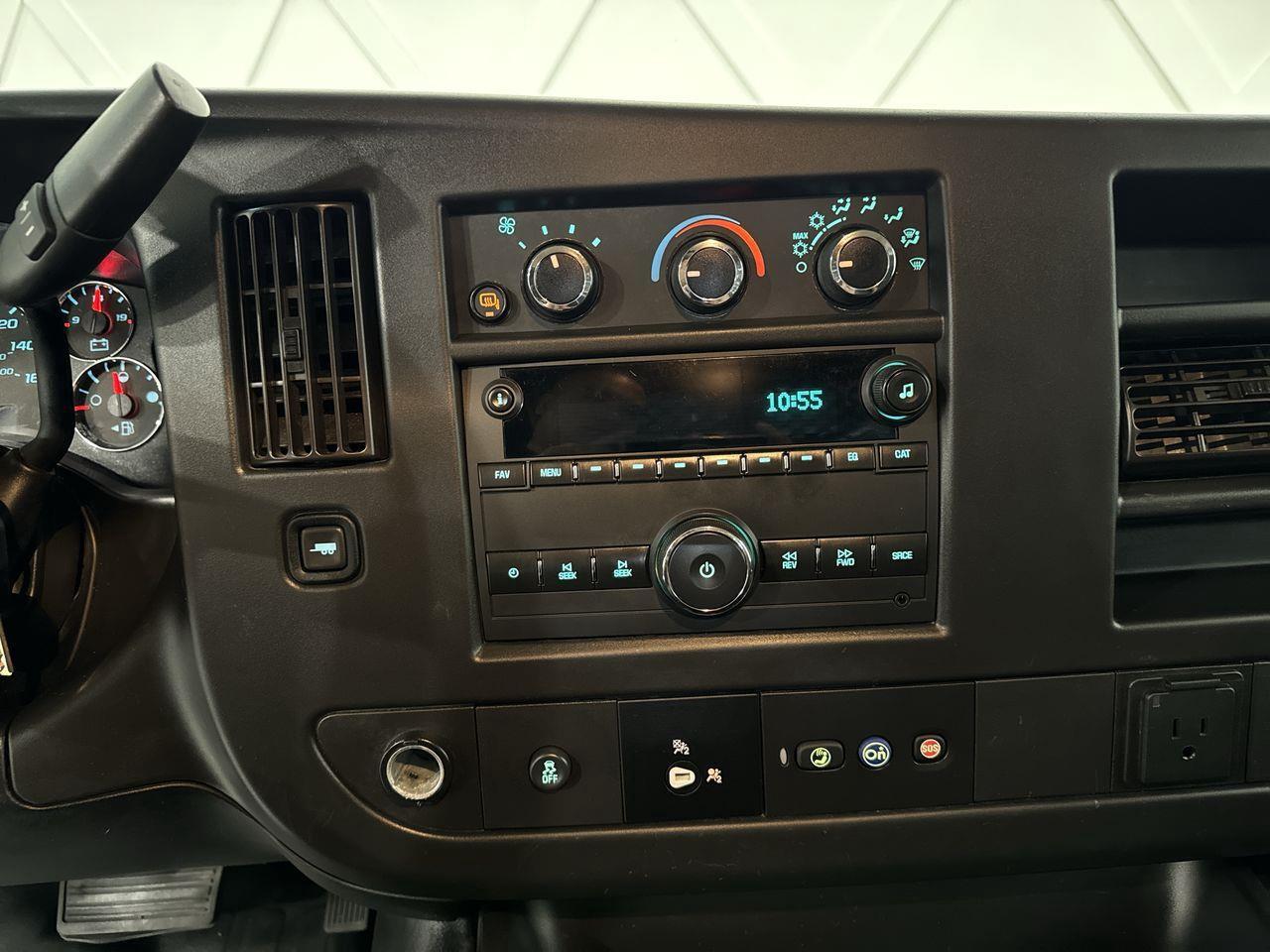 2021 GMC Savana 2500  Photo