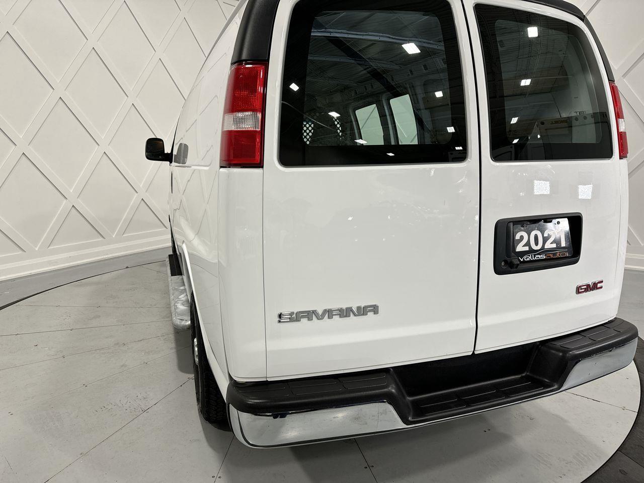 2021 GMC Savana 2500  Photo