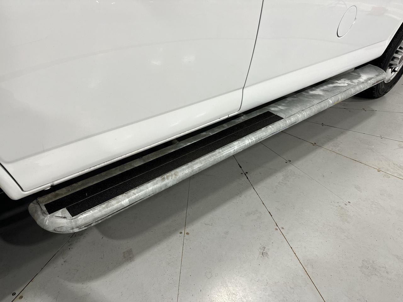 2021 GMC Savana 2500  Photo