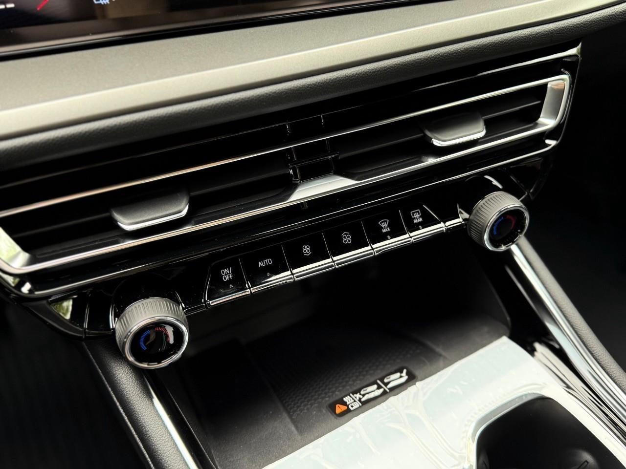 2026 Chevrolet Traverse LT 4dr All-Wheel Drive Photo