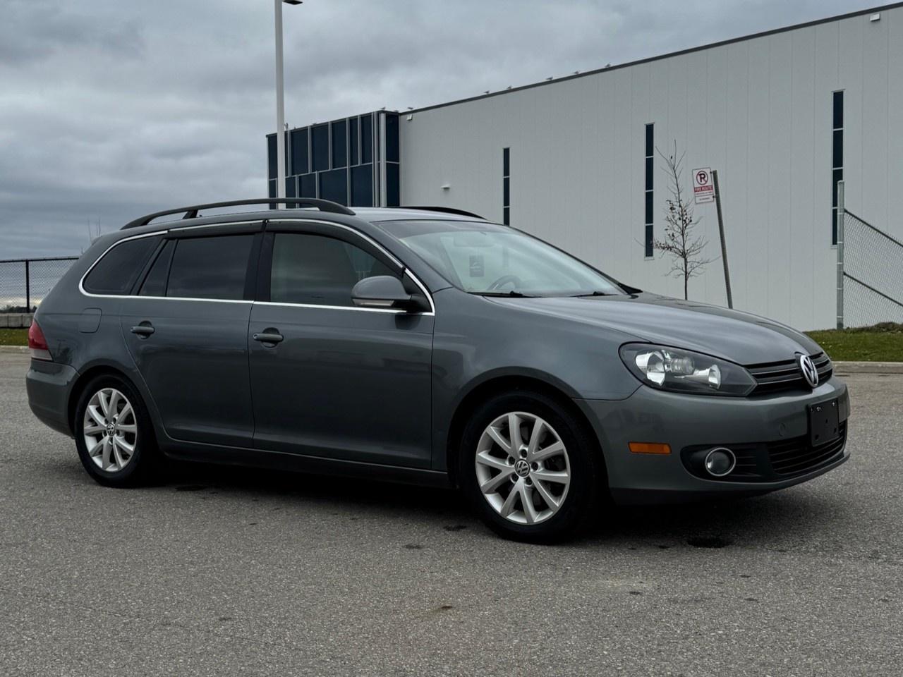 2013 Volkswagen Golf Wagon 4DR TDI DSG HIGHLINE Photo0