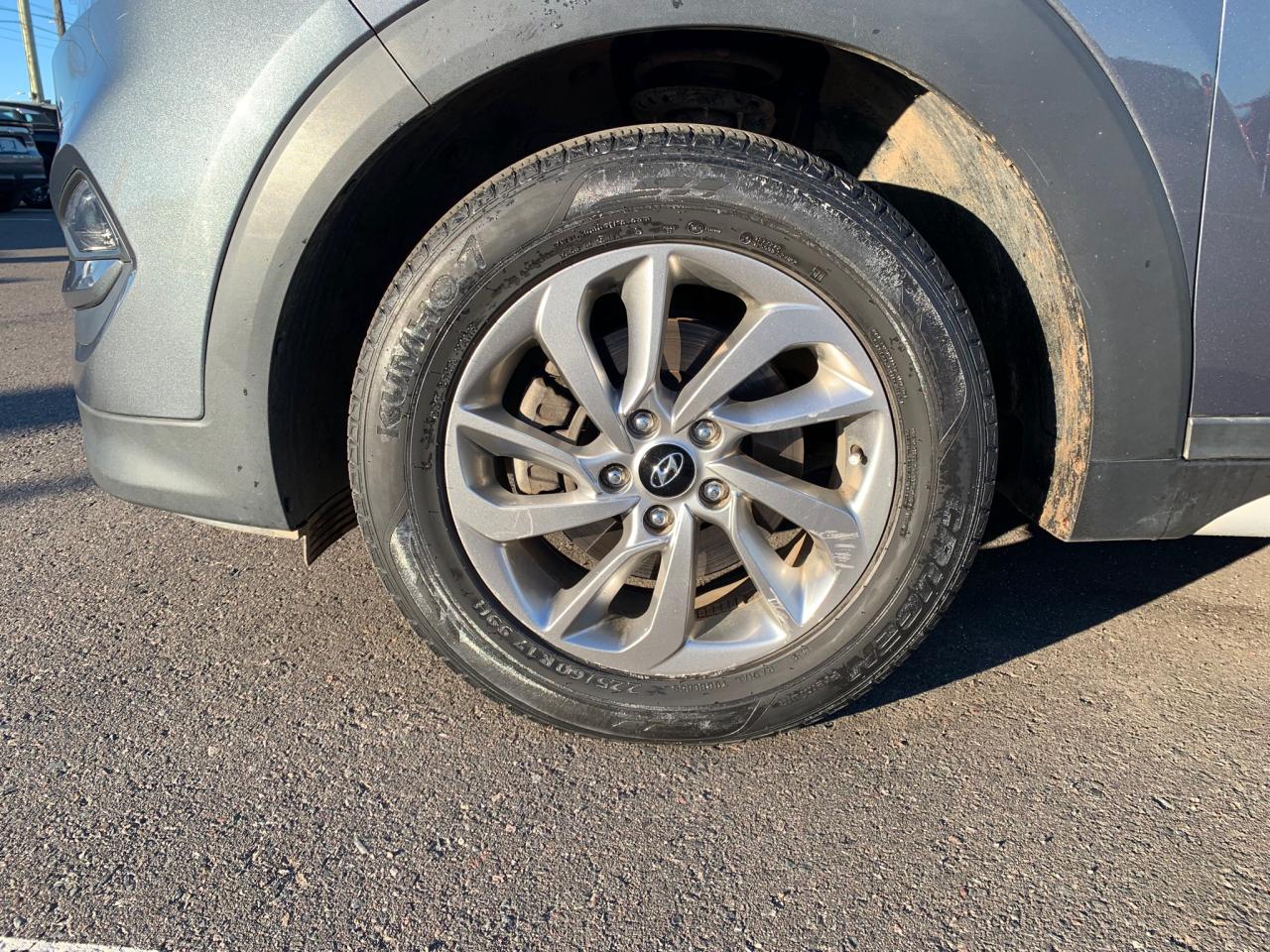 2017 Hyundai Tucson Premium 2.0 4dr All-Wheel Drive Photo